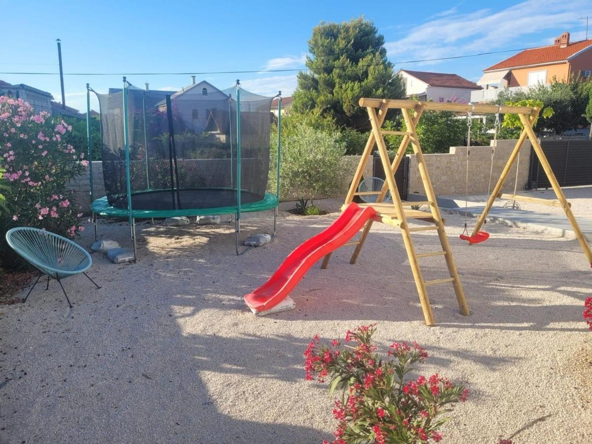 Haus Dalmatia With Heated Pool Leilighet Bibinje Eksteriør bilde