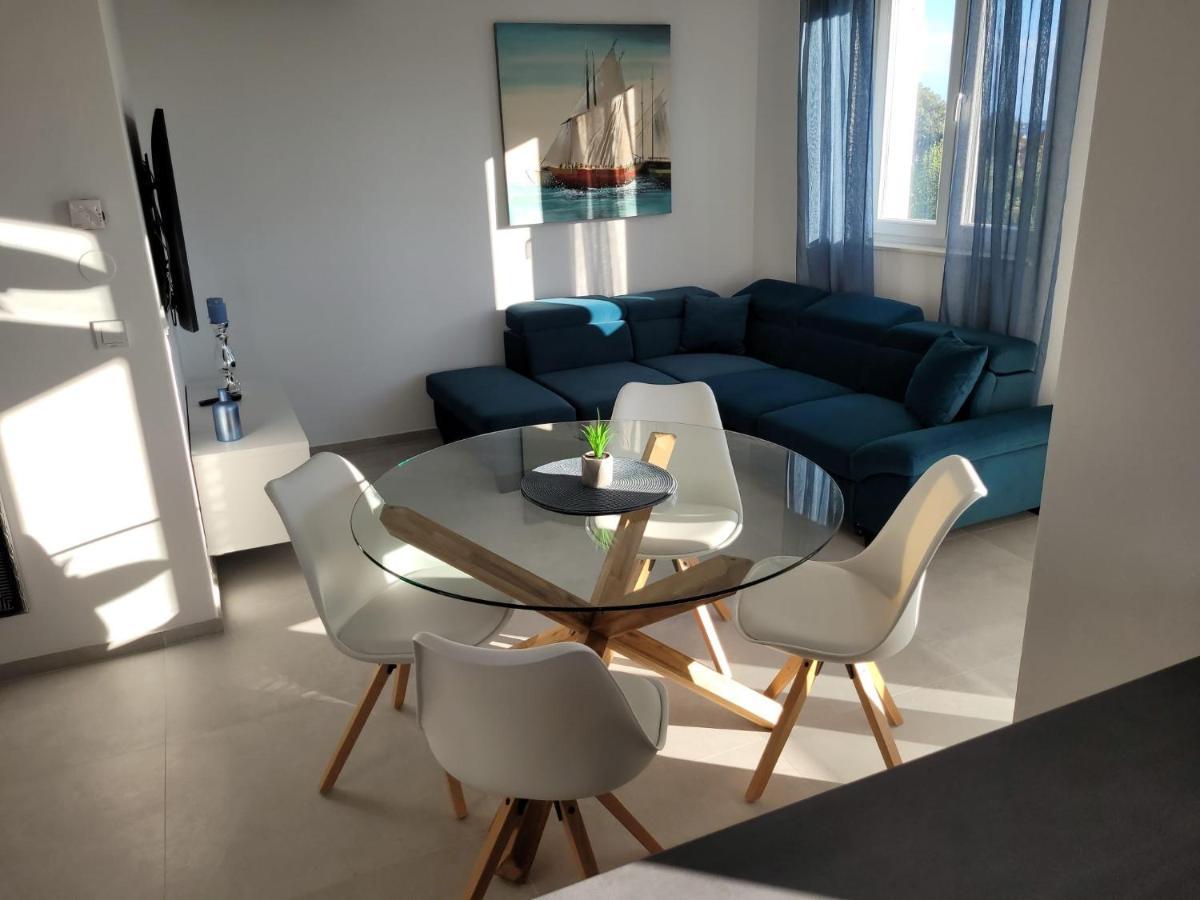 Haus Dalmatia With Heated Pool Leilighet Bibinje Eksteriør bilde