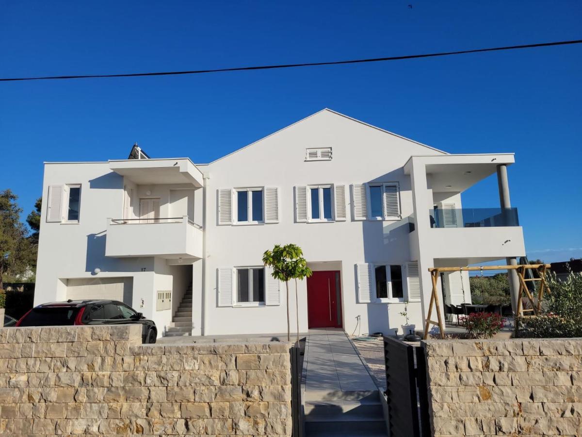 Haus Dalmatia With Heated Pool Leilighet Bibinje Eksteriør bilde