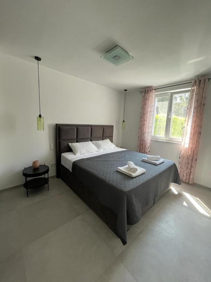 Haus Dalmatia With Heated Pool Leilighet Bibinje Eksteriør bilde
