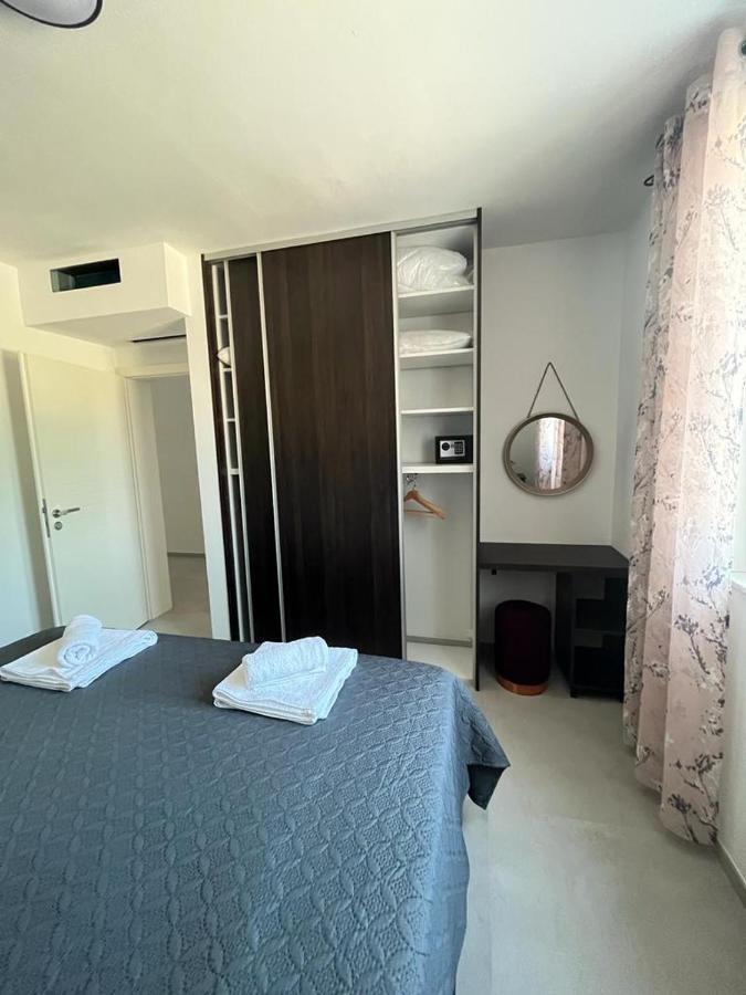 Haus Dalmatia With Heated Pool Leilighet Bibinje Eksteriør bilde