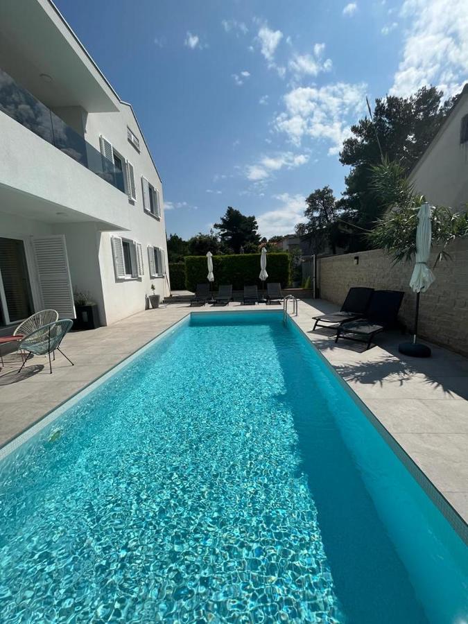 Haus Dalmatia With Heated Pool Leilighet Bibinje Eksteriør bilde